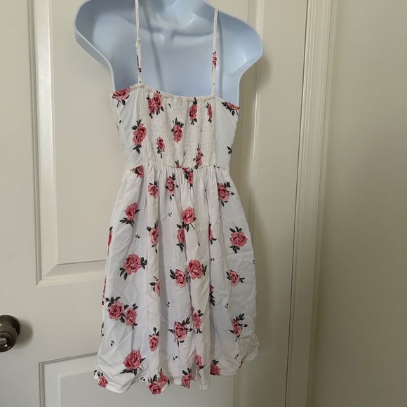 DIVIDED H&M Cute Summer Beach Dress - Size XXS -$1  when you buy 3 or more item - Picture 3 of 5
